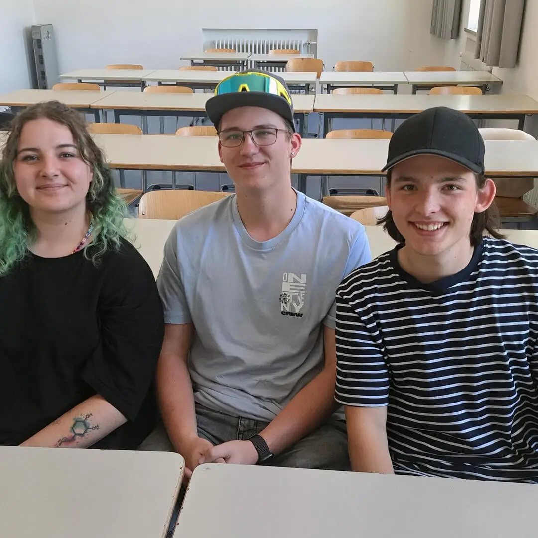 Sophia, Marco und Jonas waren in Marokko 3 Schüler in Berufsschule