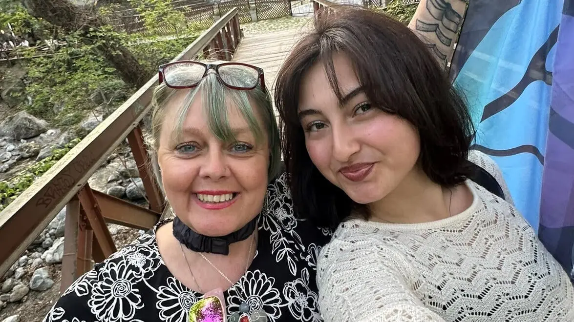 Nisa in den USA Nisa mit ihrer Gastmutter in den USA